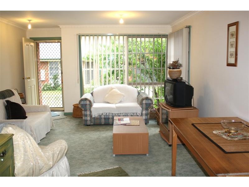 Unit 2/39-41  Mahoneys Rd, Riddells Creek VIC 3431