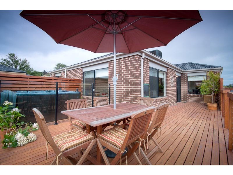 26 Vernon Close, Gisborne VIC 3437