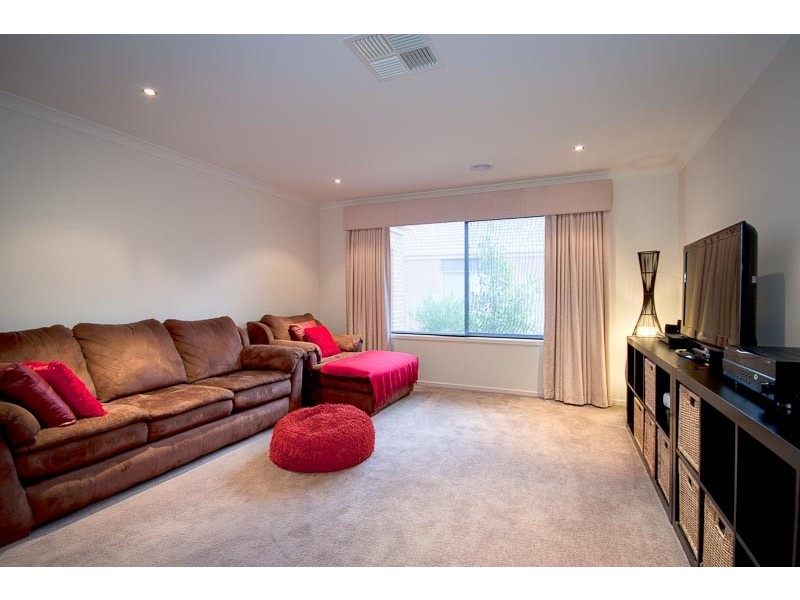 26 Vernon Close, Gisborne VIC 3437