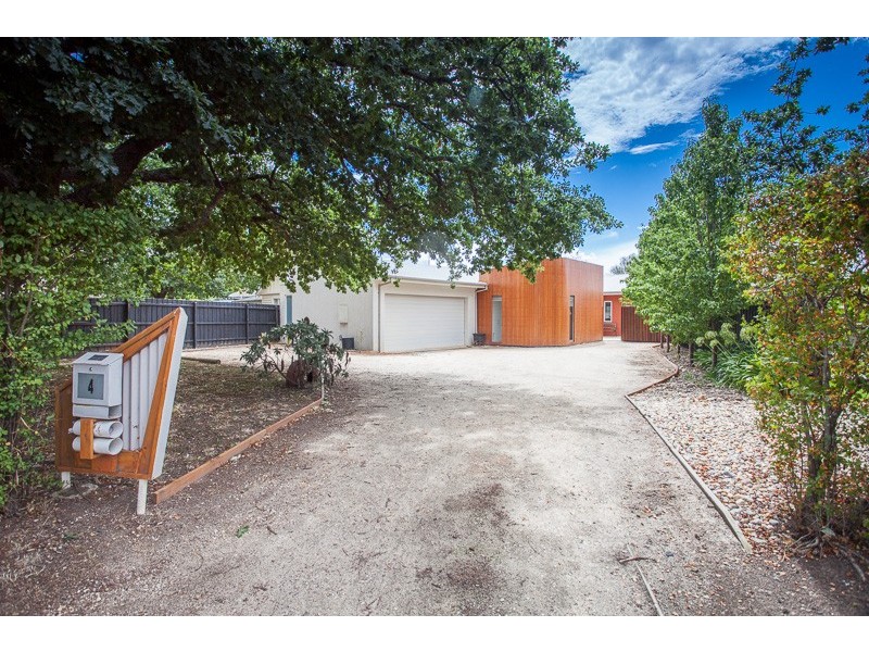4 Howey Street, Gisborne VIC 3437