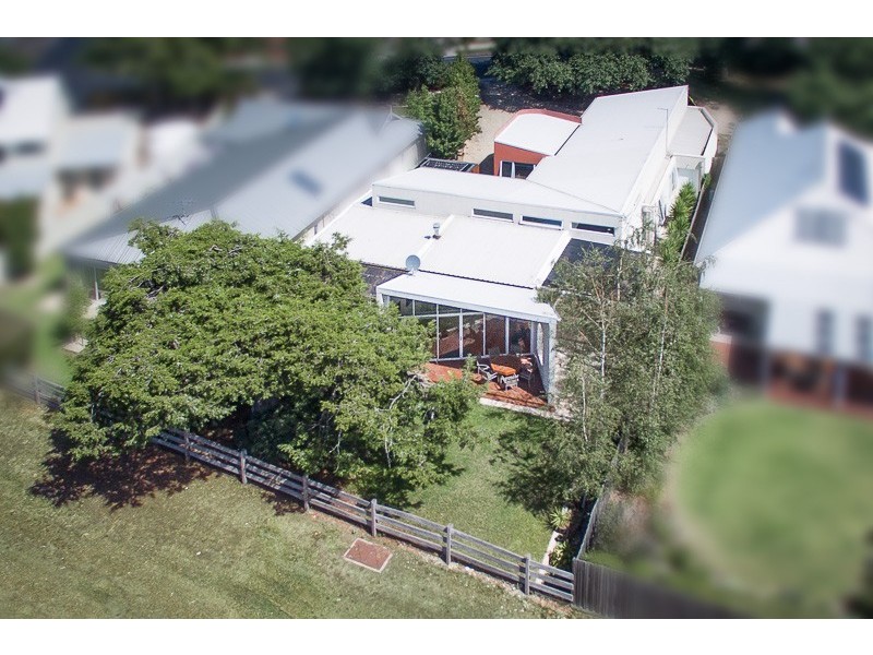 4 Howey Street, Gisborne VIC 3437