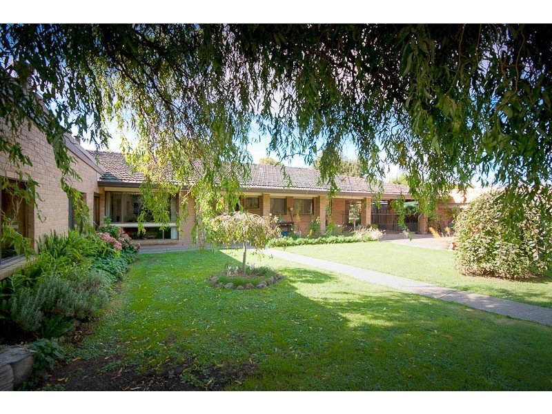 59 Welsh Rd*, Gisborne VIC 3437