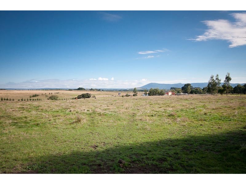 59 Welsh Rd, Gisborne South VIC 3437