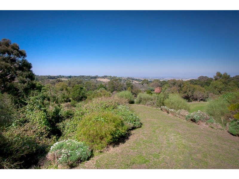 269 Couangalt Rd, Gisborne South VIC 3437