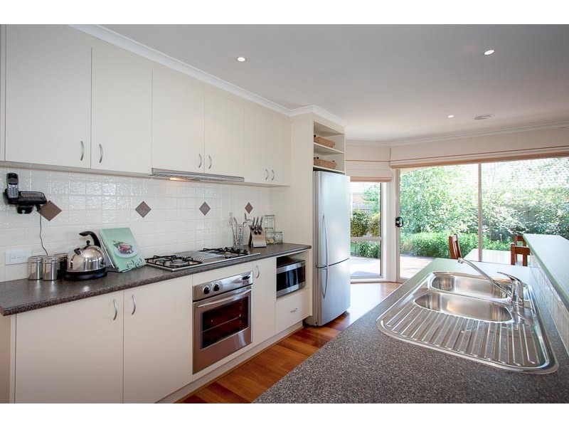 6 Rimfire Crt, Gisborne VIC 3437