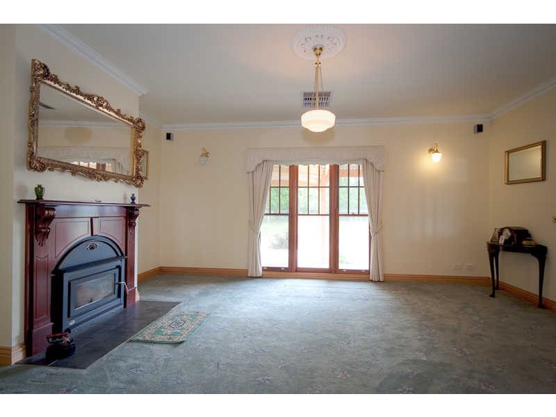 74 MT AITKEN ROAD, Sunbury VIC 3429