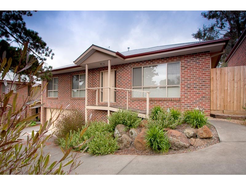 Unit 2/71 Aitken St, Gisborne VIC 3437