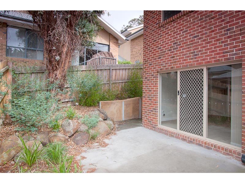 Unit 2/71 Aitken St, Gisborne VIC 3437