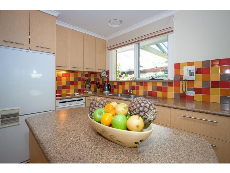 50 Waterfalls Rd, Mount Macedon VIC 3441