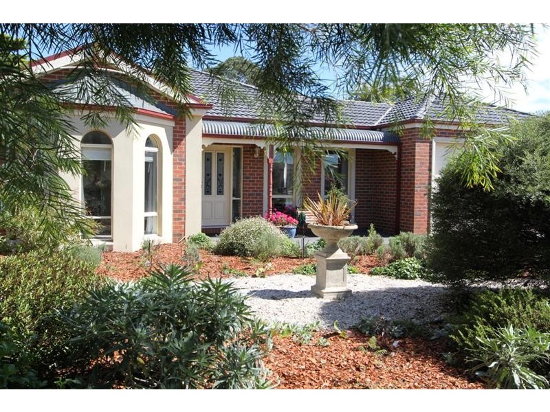 13 Doriemus Crt*, New Gisborne VIC 3438