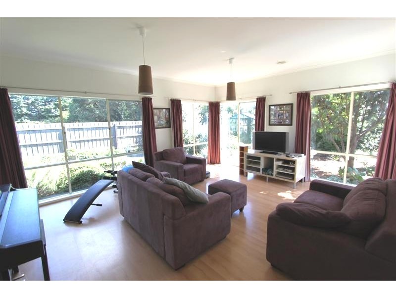 13 Doriemus Crt*, New Gisborne VIC 3438