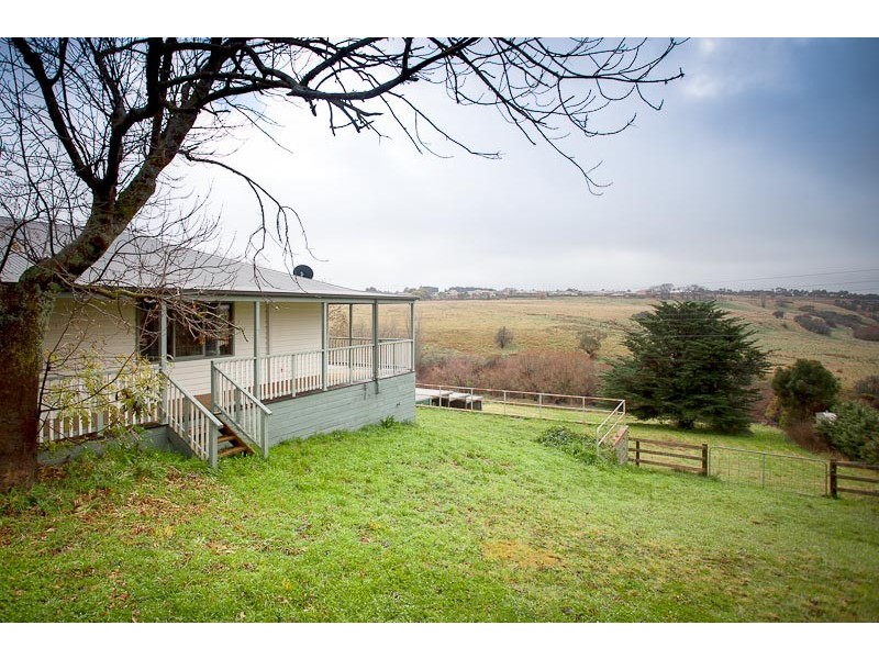 23 Melbourne Rd, Gisborne VIC 3437