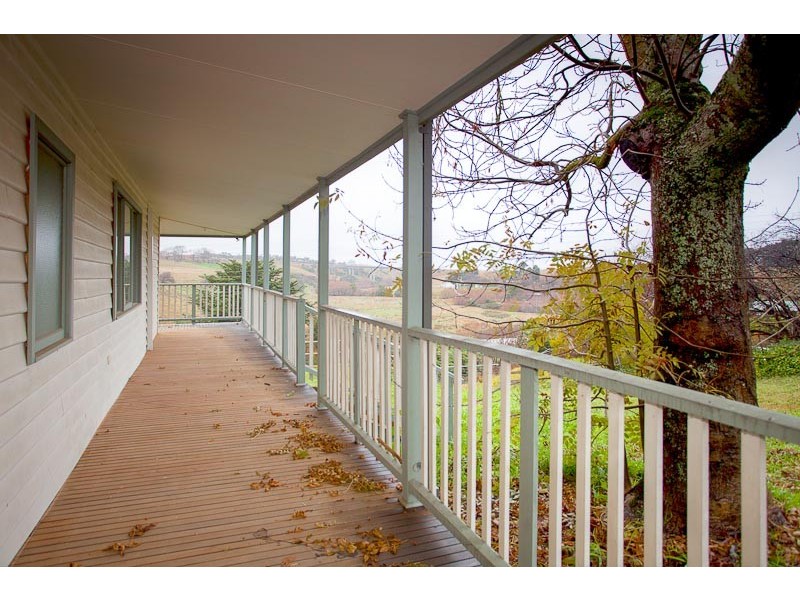 23 Melbourne Rd, Gisborne VIC 3437