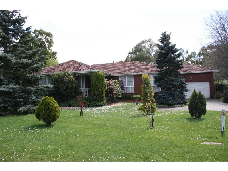 42 Cherry Lane, Gisborne VIC 3437