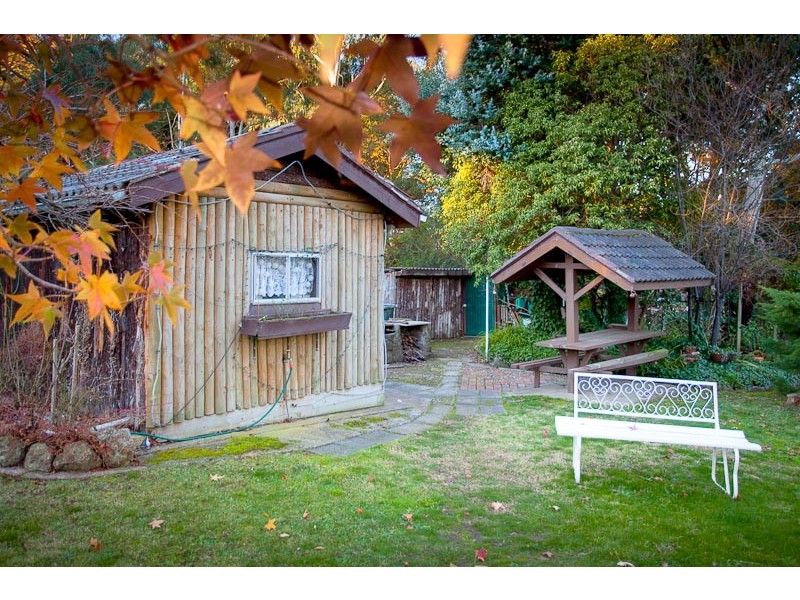 42 Cherry Lane, Gisborne VIC 3437