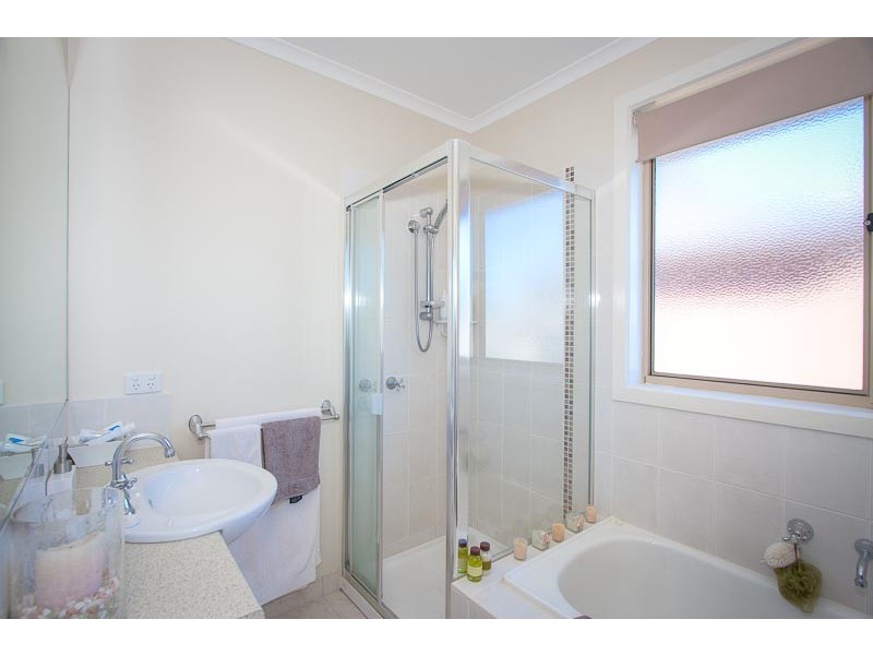 Unit 3/71  Aitken St, Gisborne VIC 3437