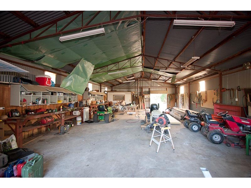 62 Tweddle Road, Gisborne South VIC 3437
