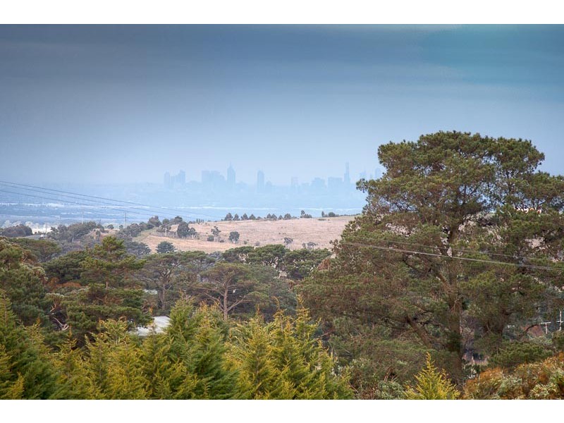 79 Berrie Road, Gisborne South VIC 3437