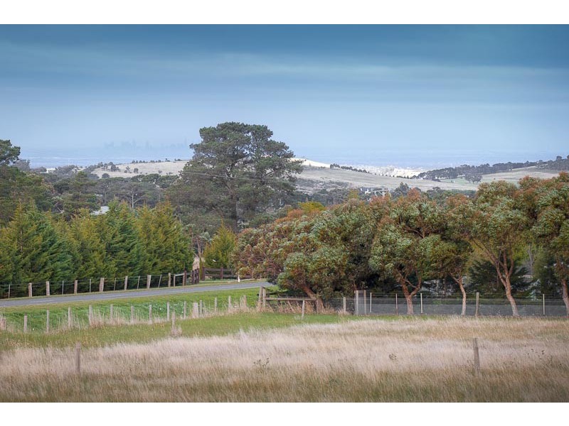 79 Berrie Road, Gisborne South VIC 3437