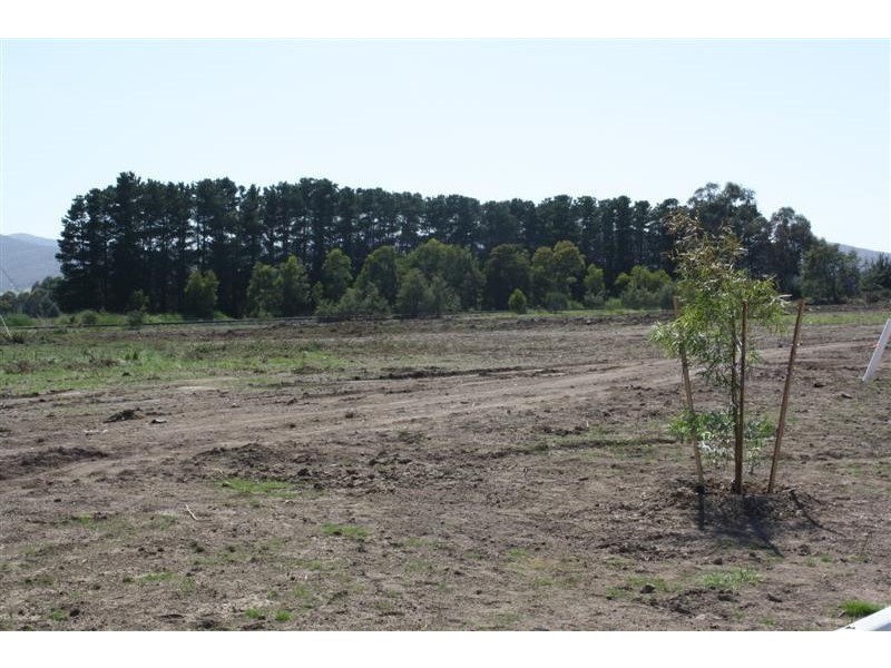 Lot 5/88  Barry Rd, New Gisborne VIC 3438