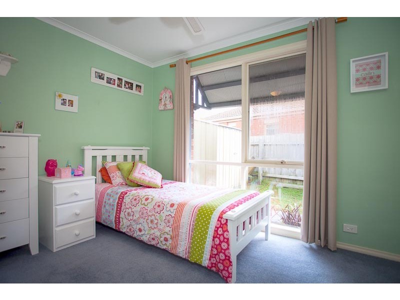 2  Vista Close, Gisborne VIC 3437
