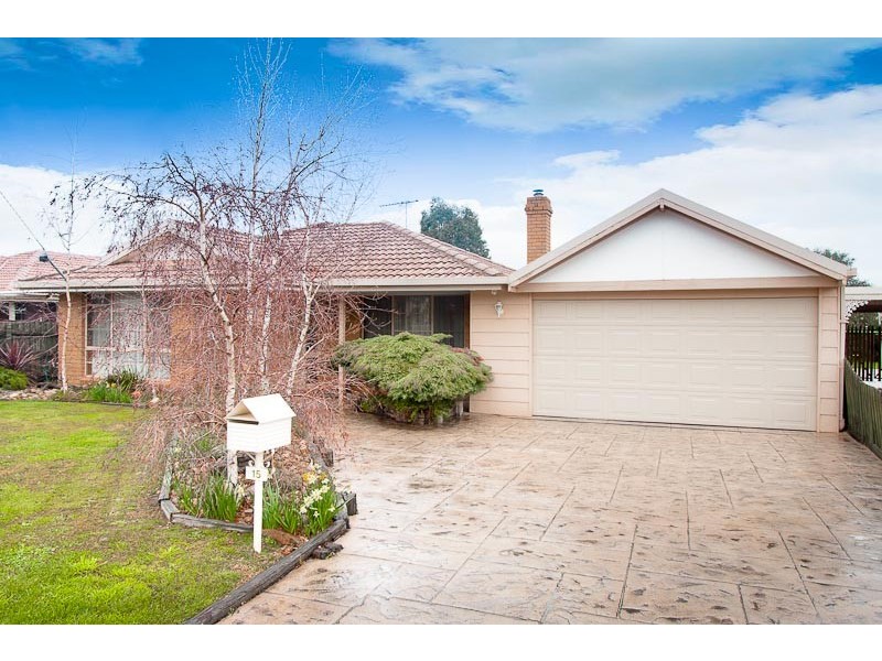 15 Mountainview Way, Gisborne VIC 3437