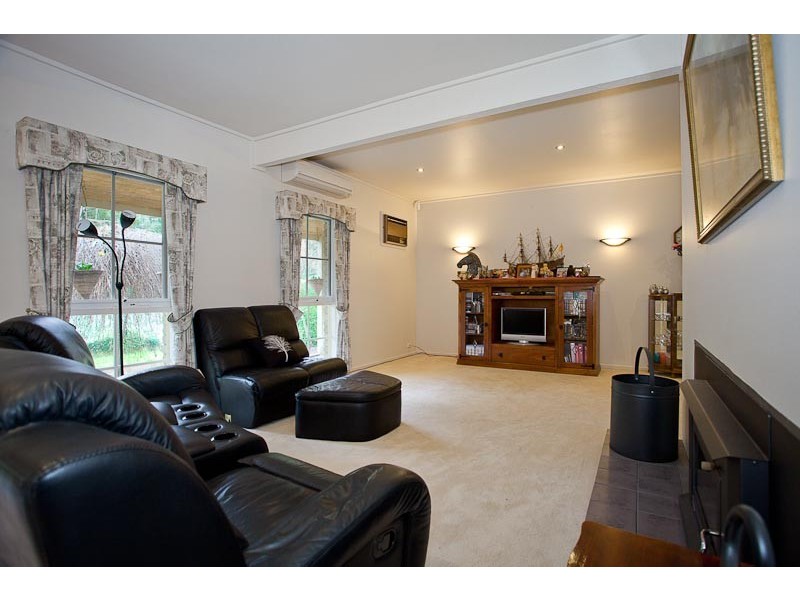 829 Bacchus Marsh Rd*, Bullengarook VIC 3437