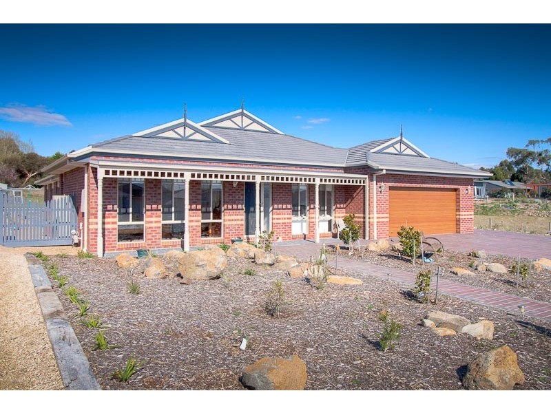 36 Parkview Street, Gisborne VIC 3437