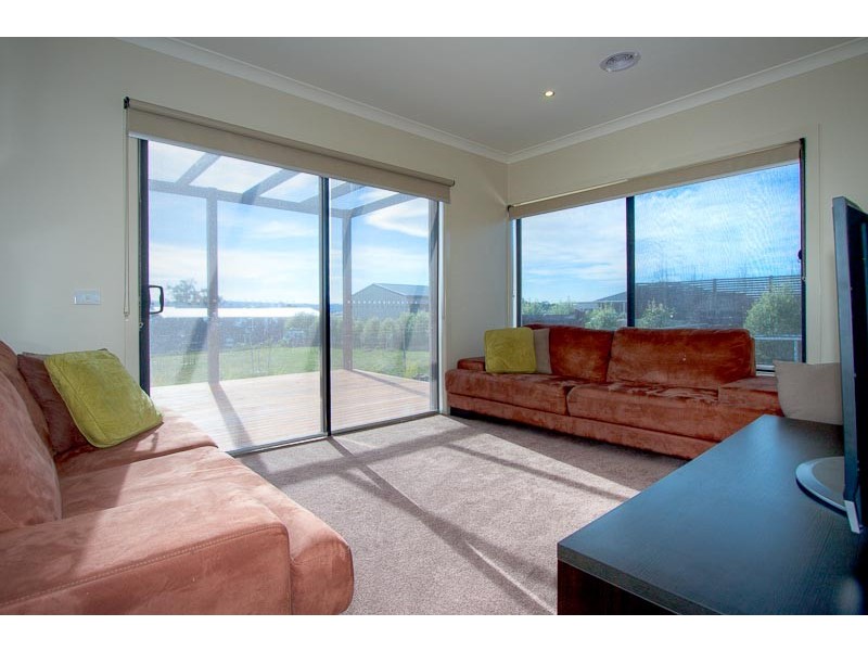 49 Parkview St, Gisborne VIC 3437
