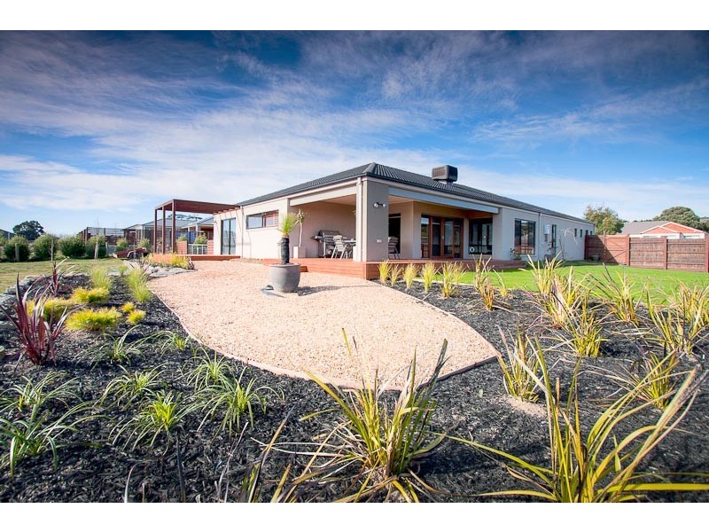 49 Parkview St, Gisborne VIC 3437
