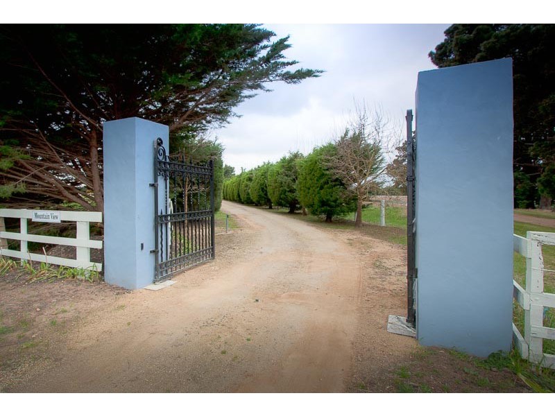 2296 Melb Lancefield Road, Romsey VIC 3434