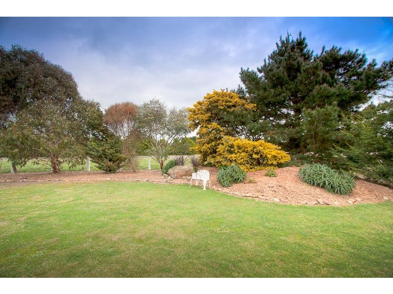 2296 MELB-LANCEFIELD RD, Romsey VIC 3434