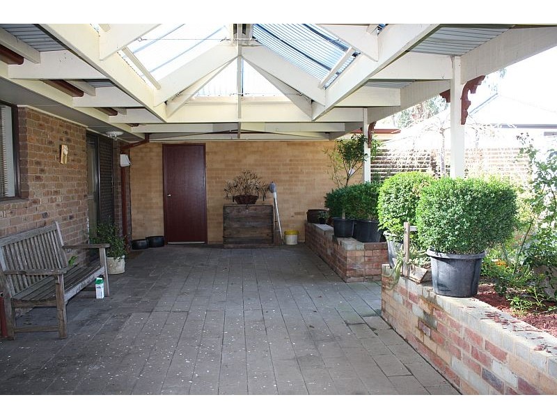 11 Howey Street, Gisborne VIC 3437