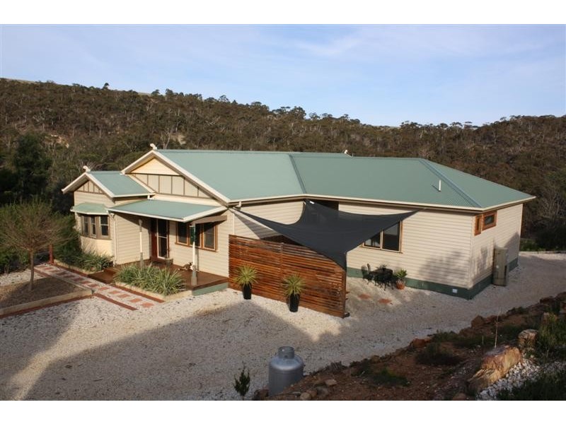 110 McMULLENS LANE, Bacchus Marsh VIC 3340