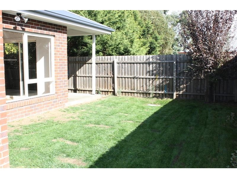 14 Morrow Road  TOWNHOUSE 1, Gisborne VIC 3437