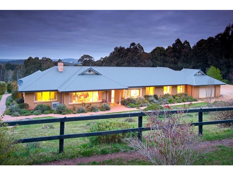 6 Glen Echo Court, Mount Macedon VIC 3441