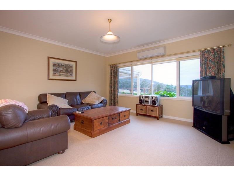 6 Glen Echo Court, Mount Macedon VIC 3441