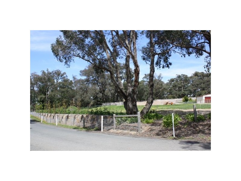 1 – 3 Echidna Lane, Gisborne VIC 3437