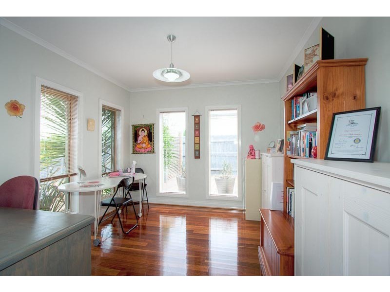 40 Chessy Park Dr, Gisborne VIC 3437