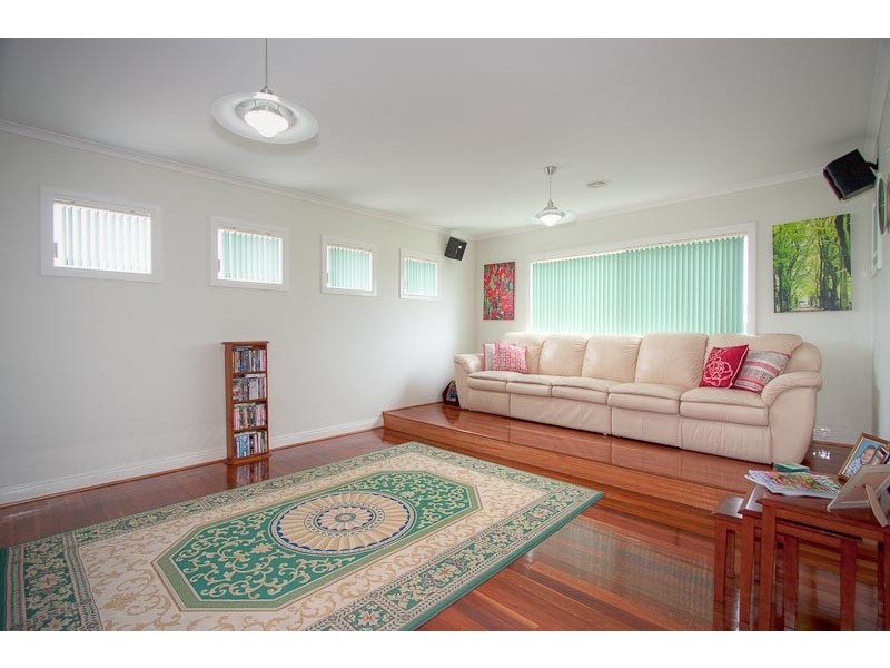 40 Chessy Park Dr, Gisborne VIC 3437