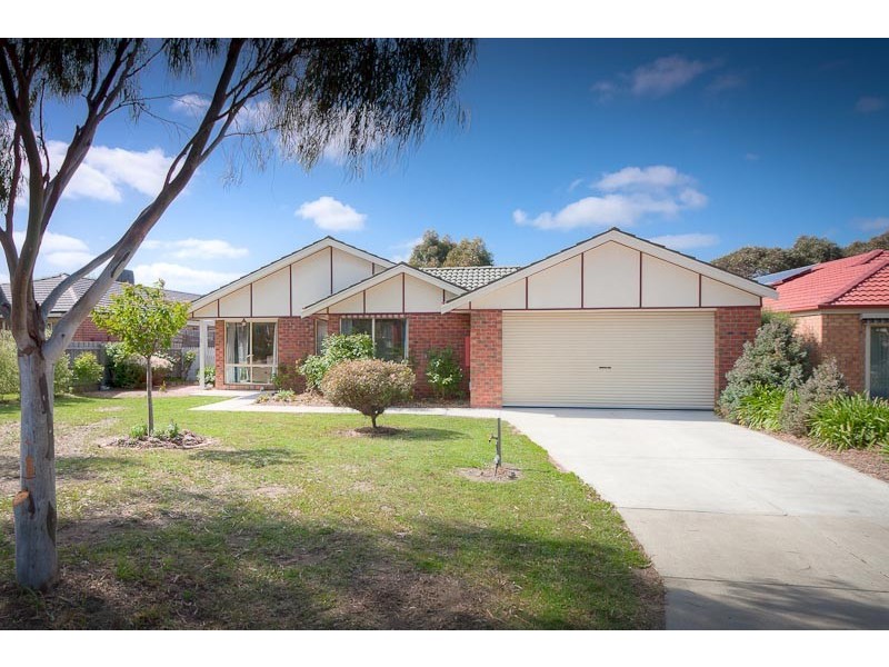 11 Candlebark Court, Riddells Creek VIC 3431