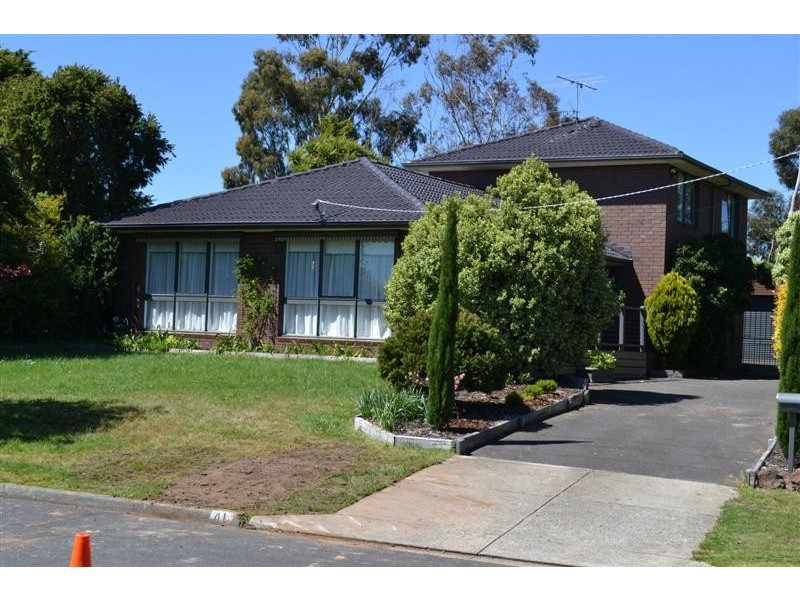 41 Grant Ave, Gisborne VIC 3437