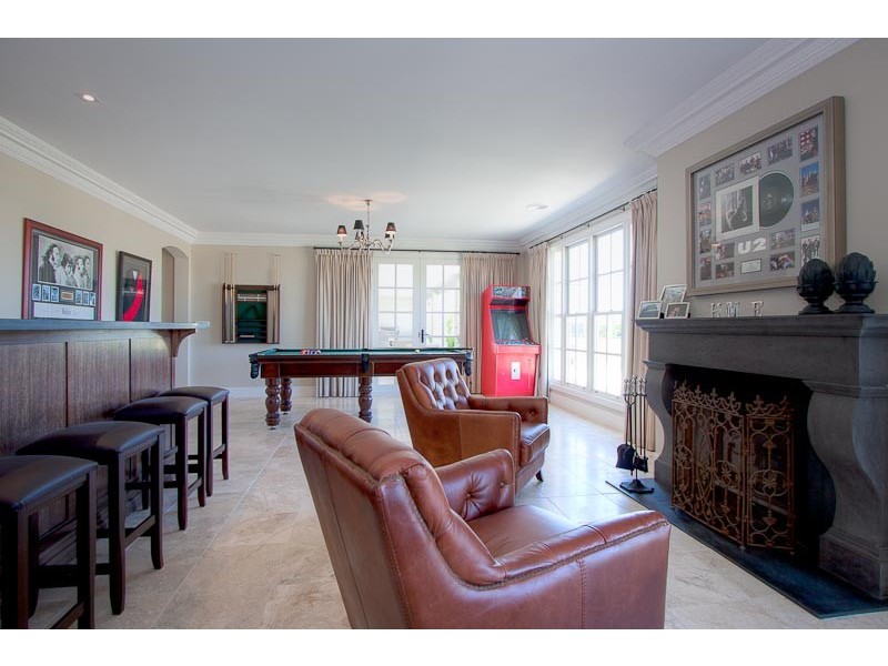 7-9 Bloomfield Road, Gisborne VIC 3437