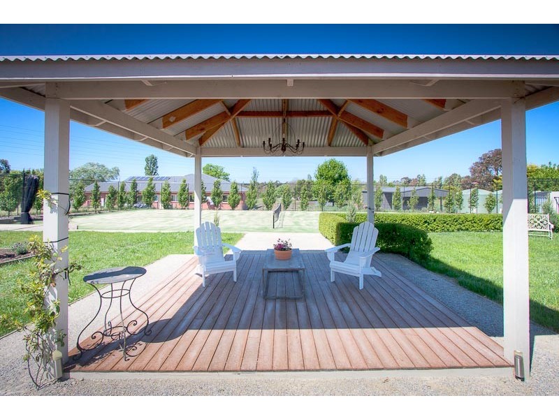 7-9 Bloomfield Road, Gisborne VIC 3437