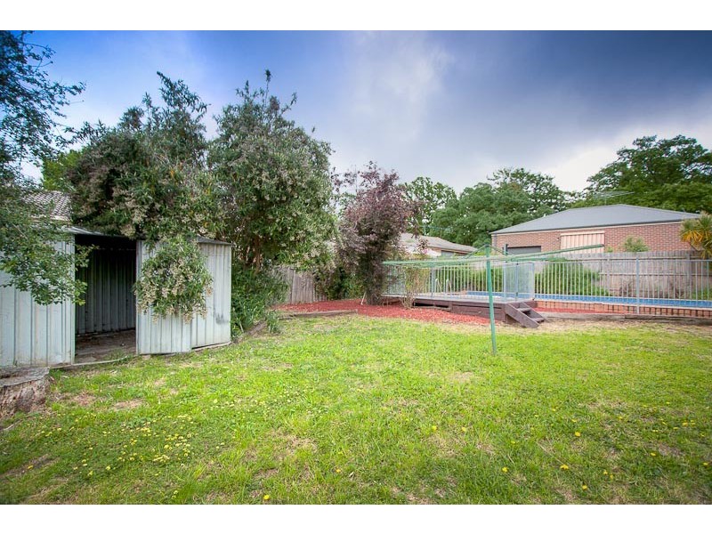 37 Hamilton St*, Gisborne VIC 3437