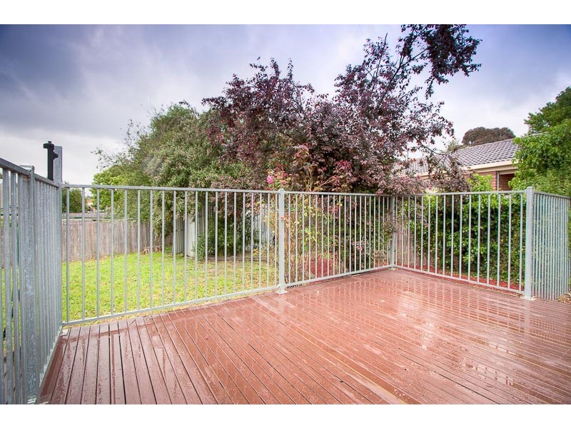 37 Hamilton St, Gisborne VIC 3437
