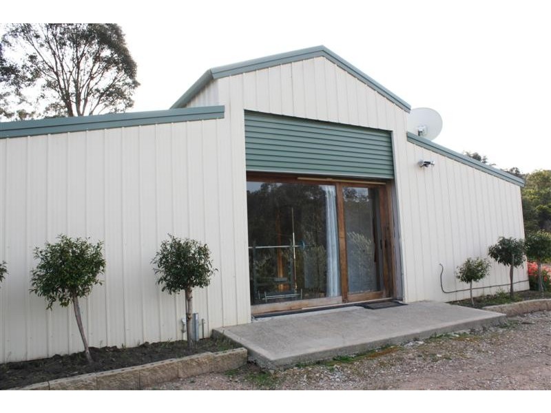 110 McMullens Lane*, Coimadai VIC 3340