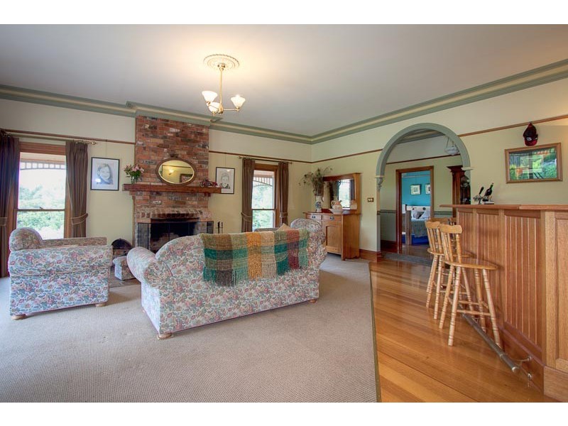 142 Panorama Dr, Gisborne VIC 3437