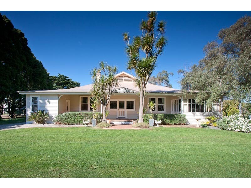 40 Couangalt Rd, Gisborne VIC 3437