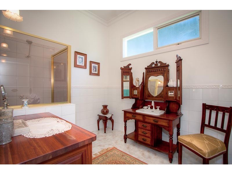 40 Couangalt Road, Gisborne South VIC 3437